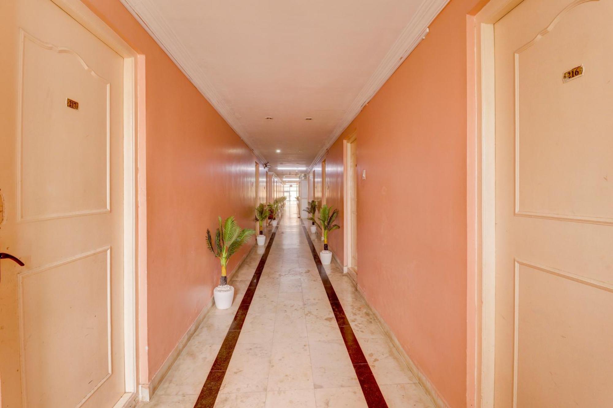 Collection O Royal Comfort Bangalore Exterior photo
